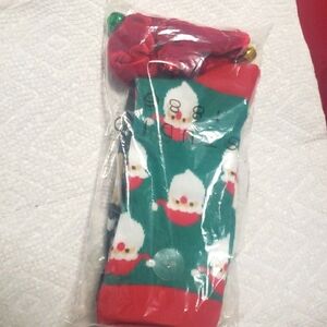 Christmas socks 2 pairs with scrunchie!